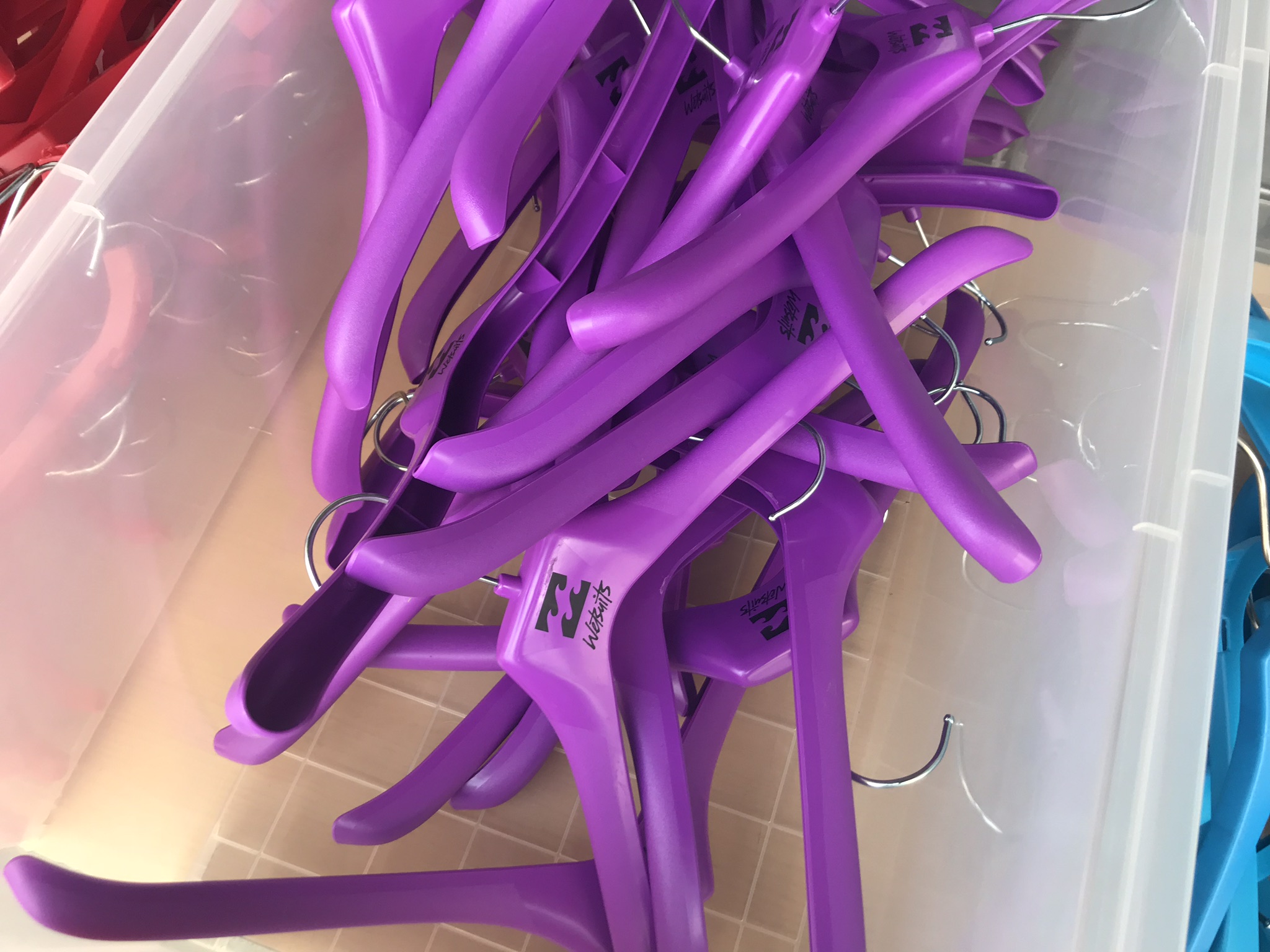 クイックシルバー ロキシー 45cm幅 ハンガー 合計 60本 セット