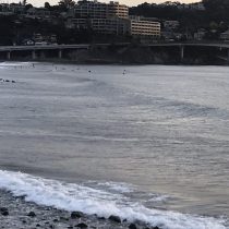 湯河原吉浜海岸サーフィン
