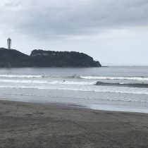 サーフィンウェットスーツ