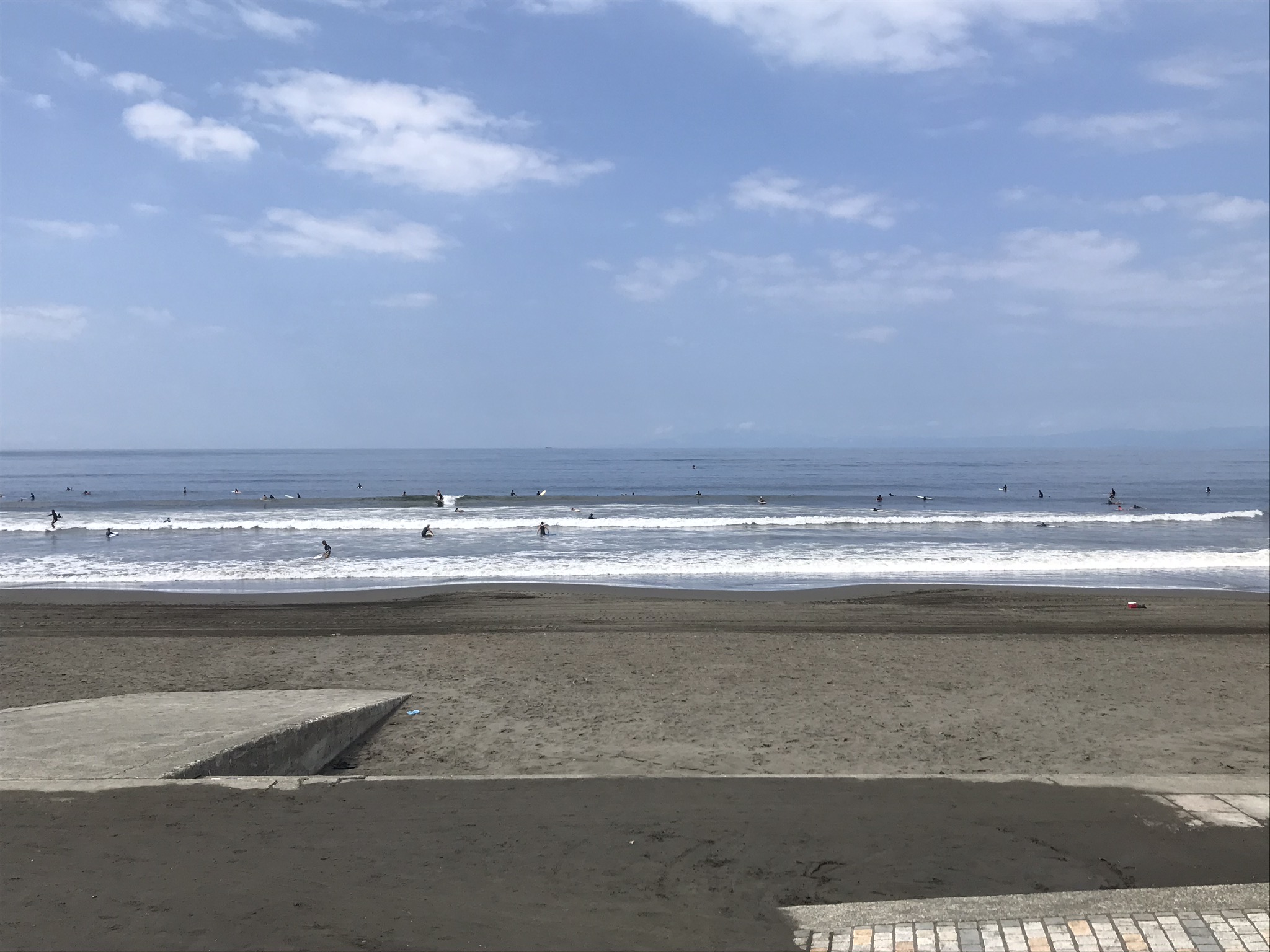 サーフィンウェットスーツ